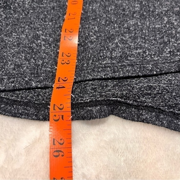 COIN 1804 split bell sleeve button back heathered grey top size large - Picture 12 of 13